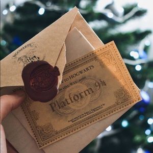 Meet your Posher, Ava